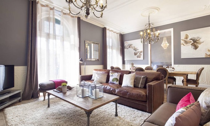 Eixample Apartment | 145 m² Apartment ∙ 3 bedrooms ∙ 9 guests