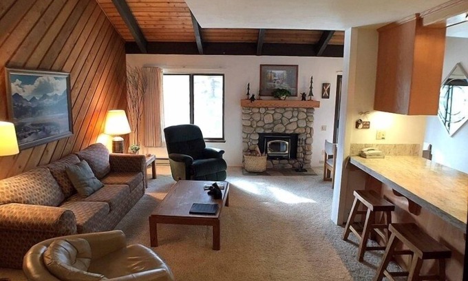 Mammoth Lakes Condo | 146 Standard by RedAwning