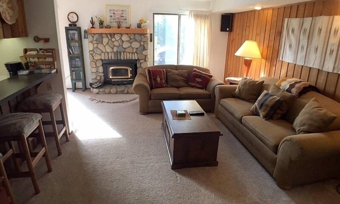 Mammoth Lakes Condo | 147 Standard by RedAwning