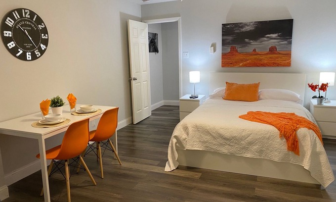 Irving Apartment | 15 min to AT&T Stadium. Lakeside studio with private yard.