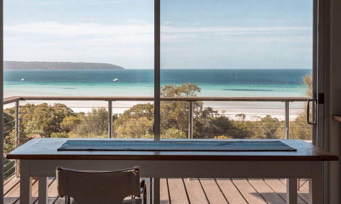 Island Beach House | 15% Off Weekly | Ocean View | Casuarina Beach House | 5BR