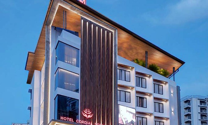 Thampanoor Hotel | 150 m² Hotel ∙ 2 guests