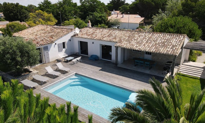 Les Portes-en-Re House | 150 sq. m. house with 4 bedrooms and swimming pool. Les Portes-en-Ré
