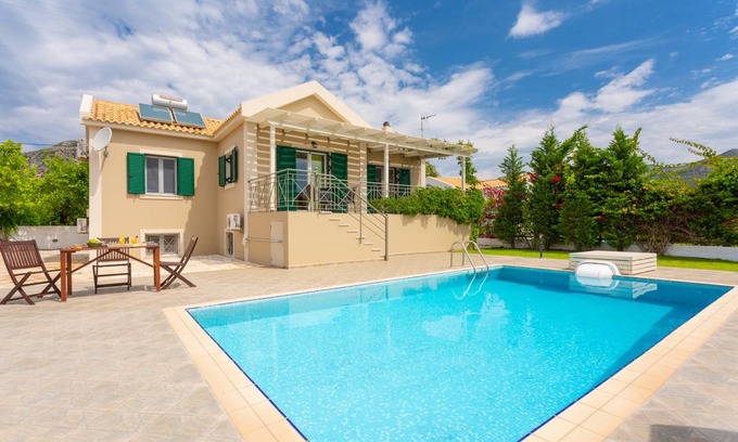 Kateleios Villa | 155 m² Villa ∙ 3 bedrooms ∙ 8 guests