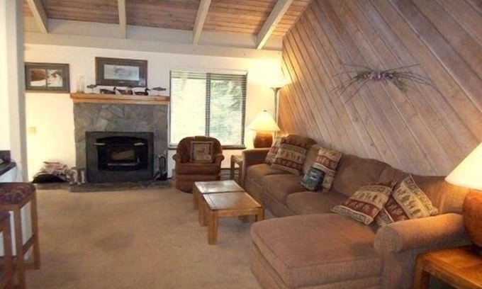 Mammoth Lakes Condo | 156 Standard by RedAwning