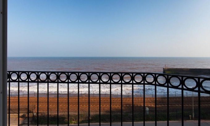 Dawlish Apartment | 16 Great Cliff - Two Bedroom Apartment, Sleeps 4
