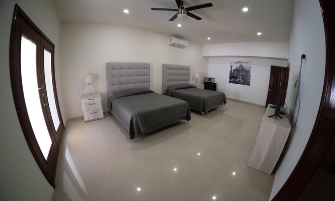 Torreon House | 16, Suite with Jacuzzi