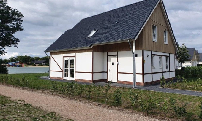 Susteren Other | 160 m² Accommodation ∙ 5 bedrooms ∙ 12 guests