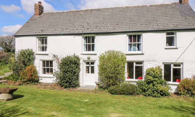 Helford Passage Cottage | 160 m² Cottage ∙ 5 bedrooms ∙ 9 guests