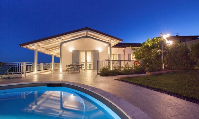 Campagnatico Villa | 160 m² Villa ∙ 3 bedrooms ∙ 6 guests