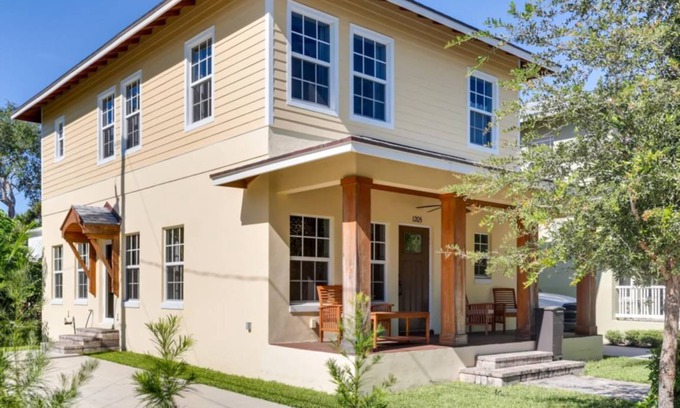 Grandview Heights Villa | 167 m² Villa ∙ 3 bedrooms ∙ 6 guests