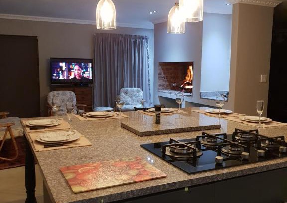 Sandbaai House | 18 Patrys Crescent