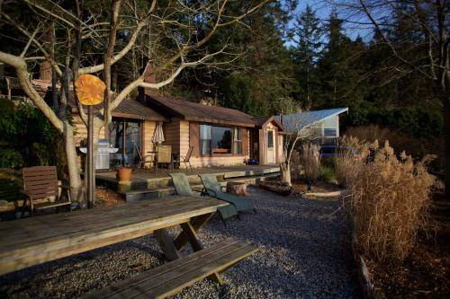 Halfmoon Bay Bed & Breakfast | 186 m² Bed and breakfast ∙ 4 bedrooms ∙ 8 guests