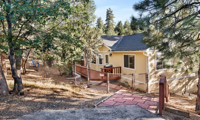 Upper Moonridge Cabin | 191 m² Cabin ∙ 4 bedrooms ∙ 10 guests