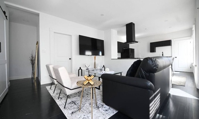 Derby Apartment | 191 Seymour, Ave. Derby · Spacious Renovated 3 bedroom near GriffinHospital