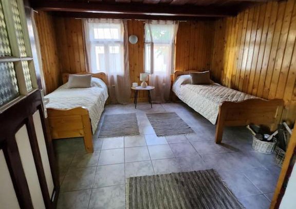 Hoparta Ski Chalet | 1940 cottage