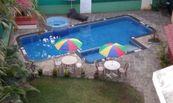 Betalbatim Apartment | 1BHK apartment with pool & garden at Benaulim to Colva beach
