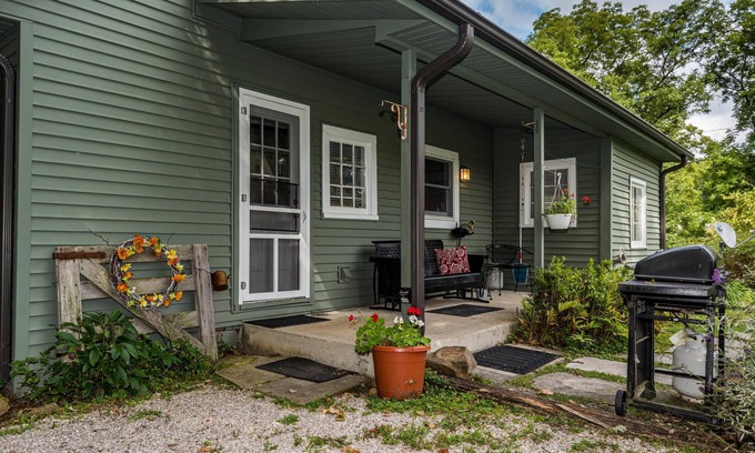 Nashville Cottage | 1BR, 1BA cottage