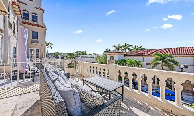 Palm Beach - West Palm Beach Hotel | 1BR Retreat w/Private Terrace