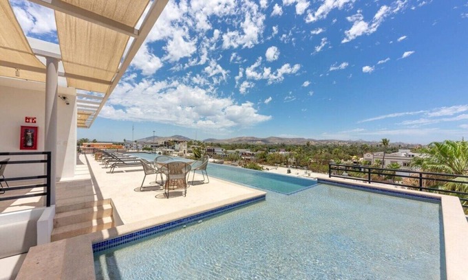 Downtown San Jose del Cabo Apartment | 1BR Rooftop & Pool in Cardinal