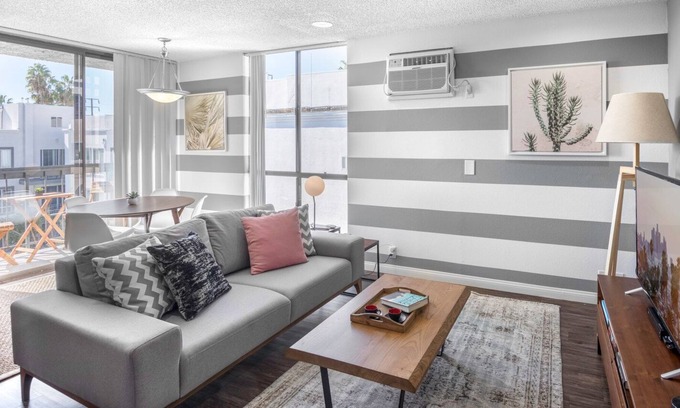 Norma Triangle Apartment | 1BR West Hollywood w/ Patio off Santa Monica Blvd by Blueground