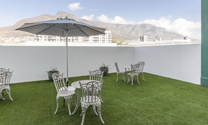 Cape Town City Centre Apartment | 1onAlbert 1 Bedroom in Woodstock with Pool & Gym