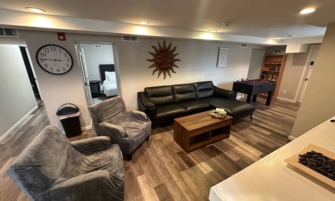 St. Charles Historic District House | 1st Capitol Mansion - Suite 101