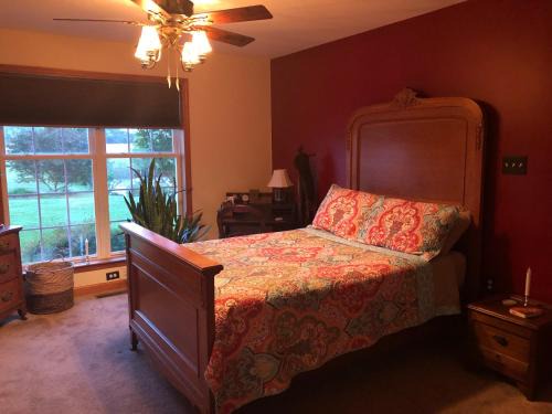 Milford Bed & Breakfast | 1st floor 2 guest rooms, shared full bath