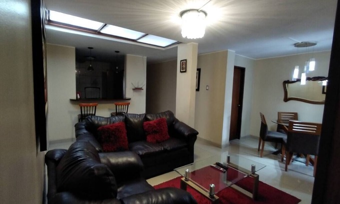 Santiago de Surco Apartment | 1st Floor in Surco 20 mins to park Kennedy Miraflore - Hospedaje las lilas Surco