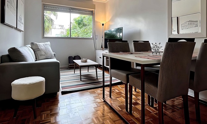 Mont'Serrat Apartment | 2 bdrm apt w/ office near Moinhos Park