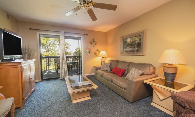 Table Rock Condo | 2 Bed, 2 Bath Condo - Covered Balcony, Golf Course View