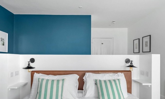 Barbican House | 2 Bed - Apartment No. 1 Windsor Villas