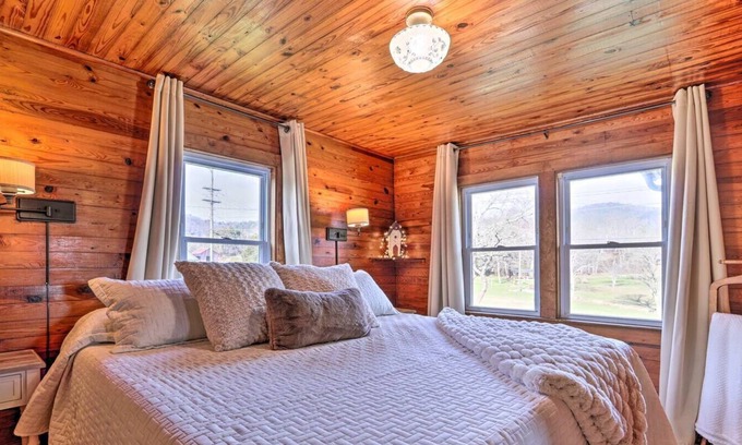 Wears Valley Cottage | 2 Bed Cottage | Hot Tub |Spectacular Mountain View