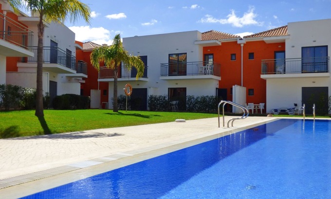 Pera House | 2 Bed House, Pera, Nr. Albufeira, Algarve. - Shared Pool