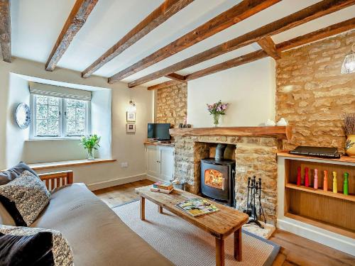 Hook Norton House | 2 Bed in Hook Norton 92008