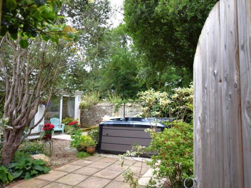 Newquay House | 2 Bed in Newquay 82370