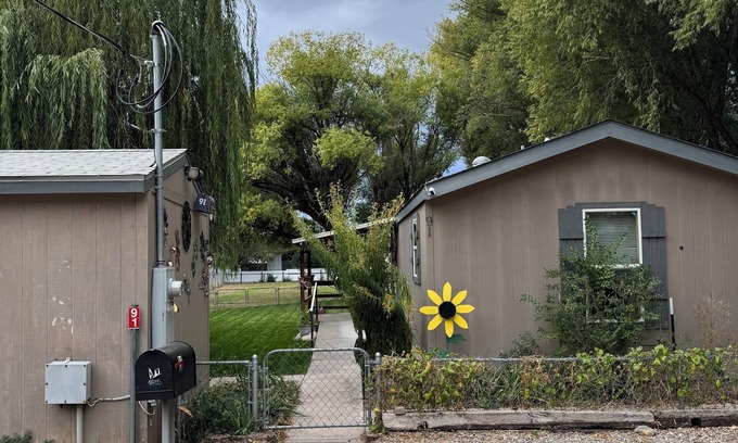 Aztec House | 2-bedroom 4-Bed house in Aztec with all amenities