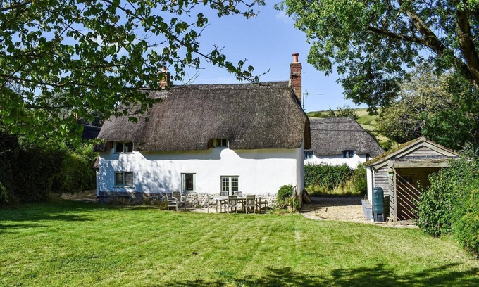 Blandford Forum Cottage | 2 bedroom accommodation in Blandford Forum