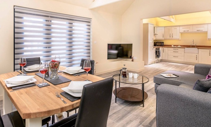 Halesworth Cottage | 2 bedroom accommodation in Heveningham, near Halesworth