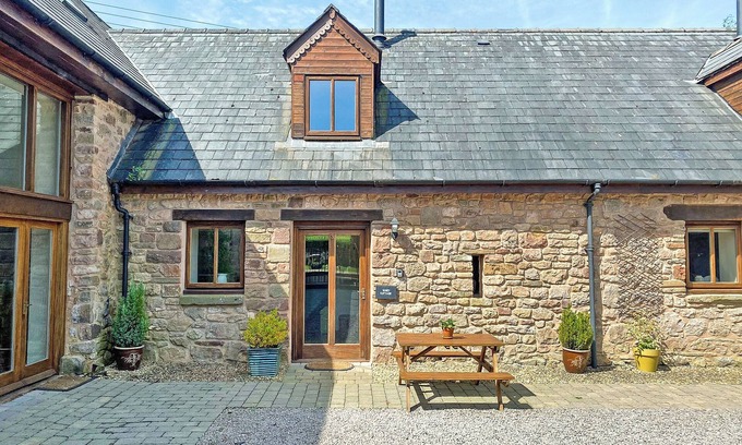 Redbrook Cottage | 2 bedroom accommodation in Newland, near Coleford