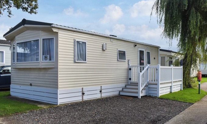 Lake Cottage | 2 bedroom accommodation in Sandown