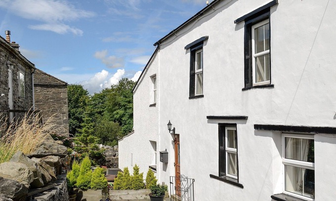 Settle Cottage | 2 bedroom accommodation in Helwith Bridge, near Settle