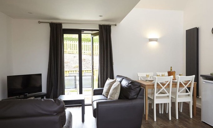 Wootton Bridge House | 2 bedroom accommodation in Ryde