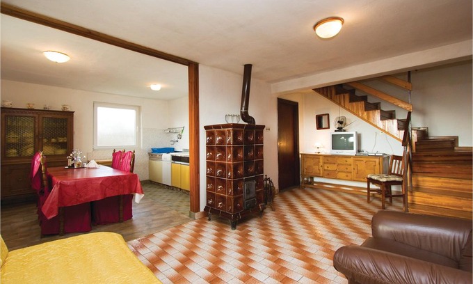 Filipana House | 2 bedroom accommodation in Marcana