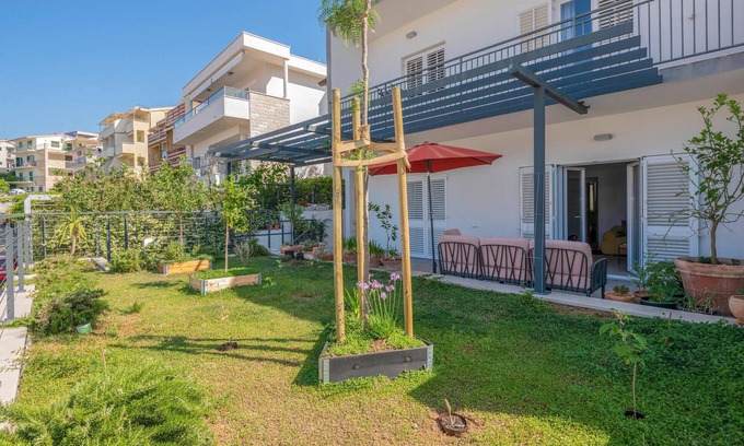 Bili brig Apartment | 2 bedroom amazing apartment in Makarska