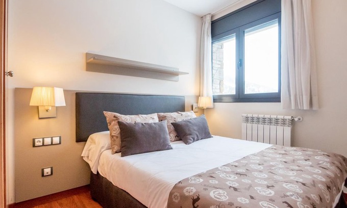 Bordes d'Envalira Apartment | 2 Bedroom Apart (4 adults + 2 children). Alt.1950 m. PER 3D