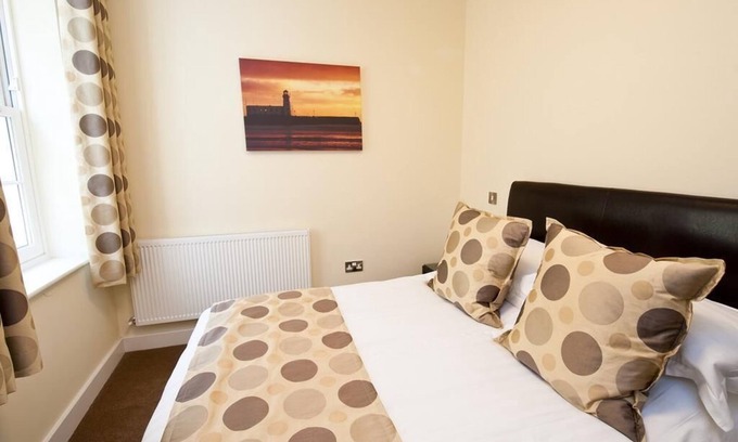 Scarborough Apartment | 2 Bedroom Apartment - 3rd Floor