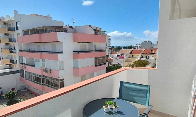 Vila Real Santo Antonio Apartment | 2 bedroom apartment 150 meters from Monte Gordo beach LN 0193