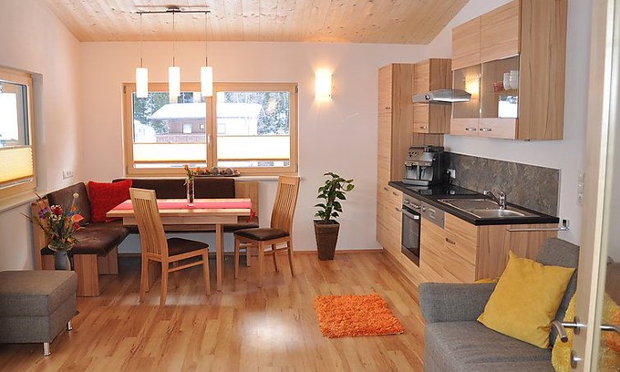 Gries Apartment | 2 bedroom Apartment, sleeps 5 in Gries with Air Con and WiFi