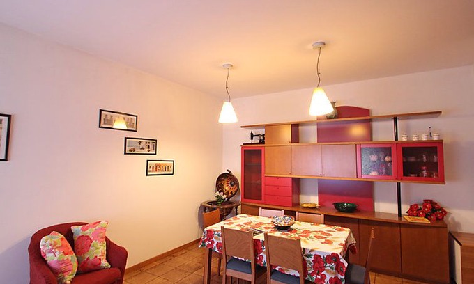 Rimini Apartment | 2 bedroom Apartment, sleeps 4 in Rimini with WiFi